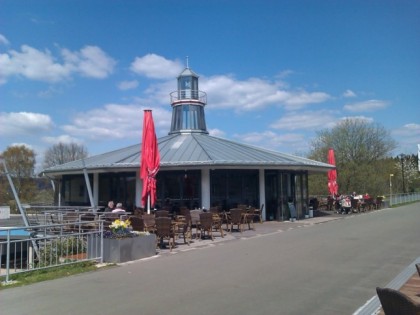 照片: Leuchtturm am See